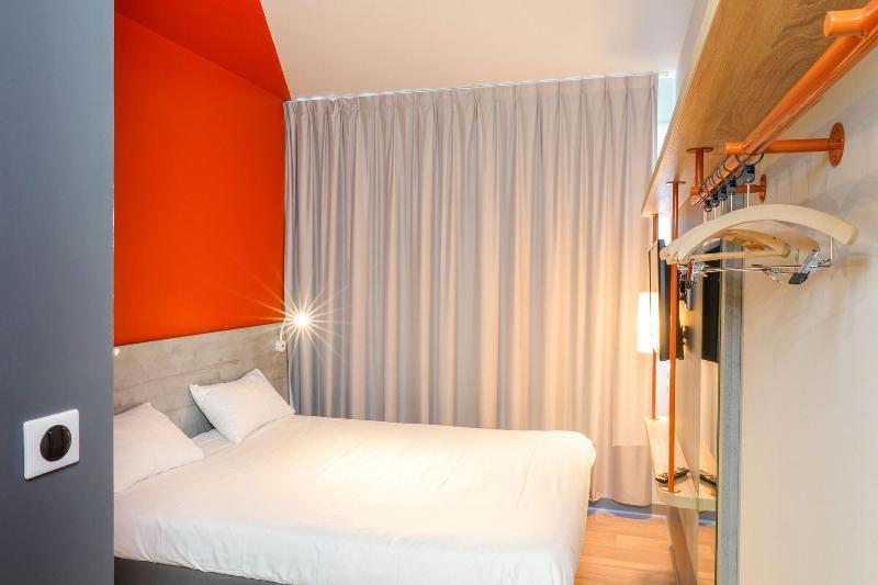 Ibis Budget Aubenas Ngoại thất bức ảnh